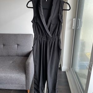 Smooth material rompers